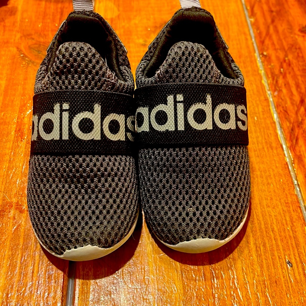 Toddler size 6 Adidas sneakers
